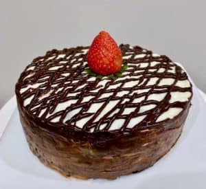 Surprise Sous Vide Chocolate Cake, Strawberries & The Best Ganache Cream Cheese Frosting