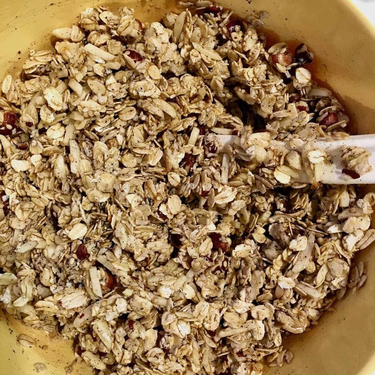 Crunchy oat vanilla granola.
