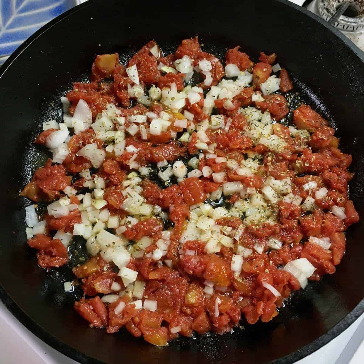 Tomato pie ingredients.