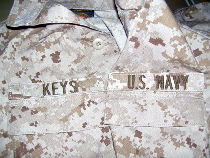 Keys U.S. Navy camouflage uniform to keep or not.