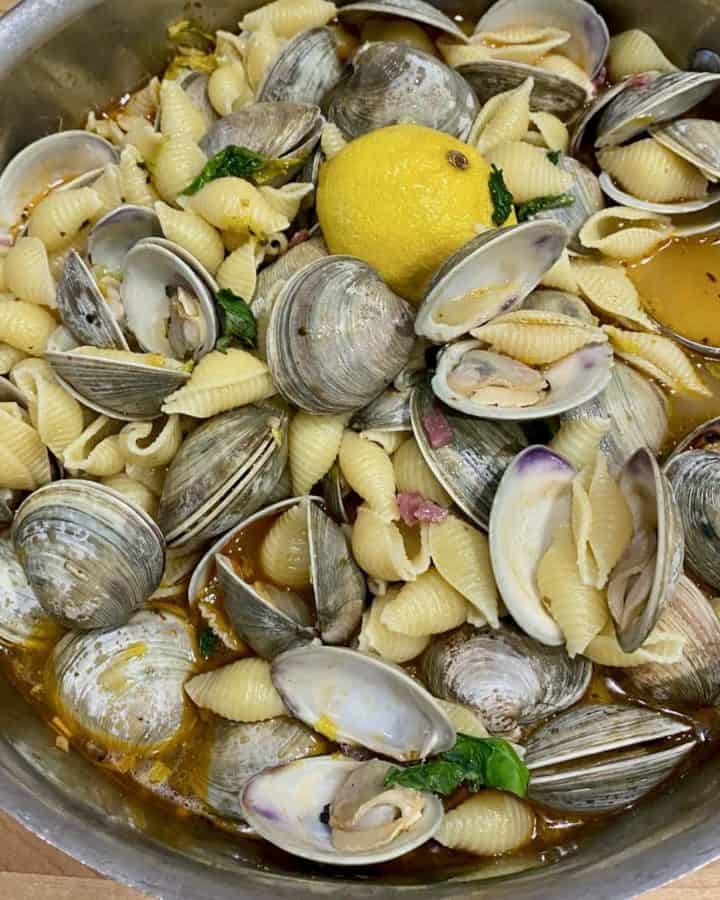 fresh clam pasta