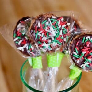 Biscoff cookie butter pie pops wrapped for gift giving.