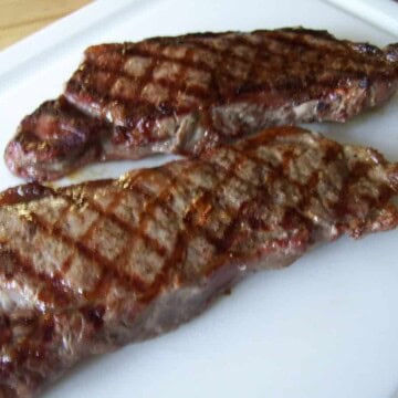 Great grilling tips give perfectly cooked steaks.