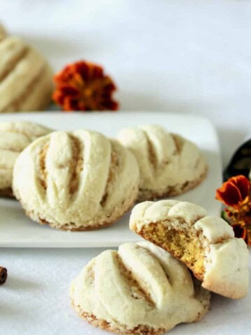 Concha spice cookies.