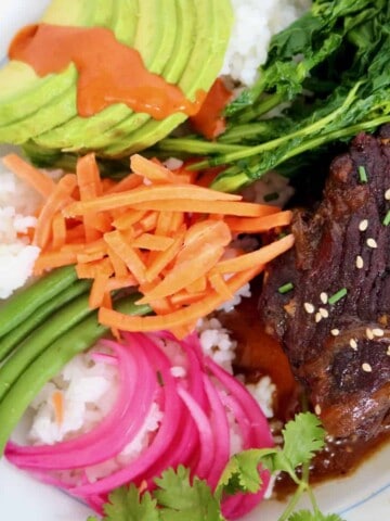 Kalbi short rib bowl.