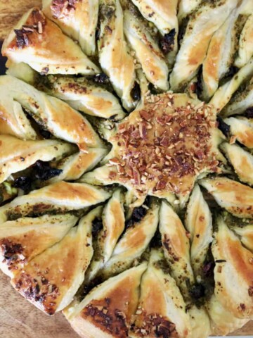 Easy Showstopper Pesto Appetizers.