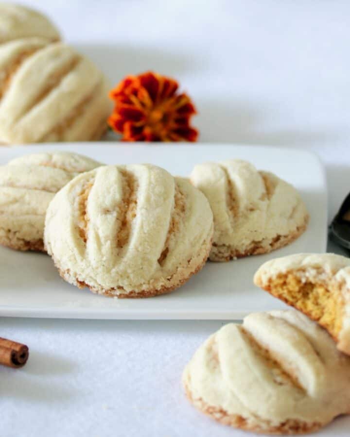 Concha spice cookies.