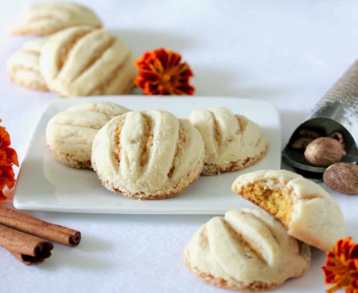 unusual homemade Christmas cookies are concha spice cookies