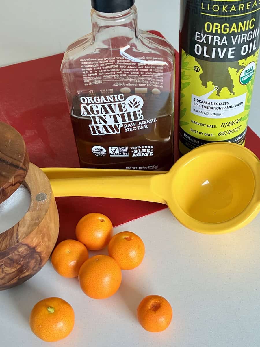 Vinaigrette ingredients.