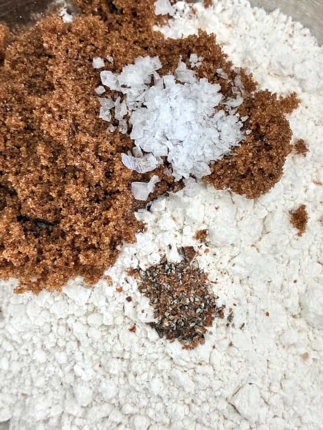 Crumble ingredients.