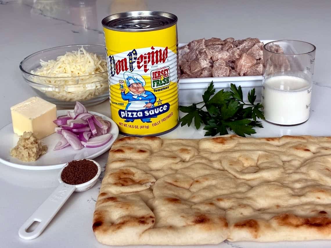 Chicken flatbread ingredients.